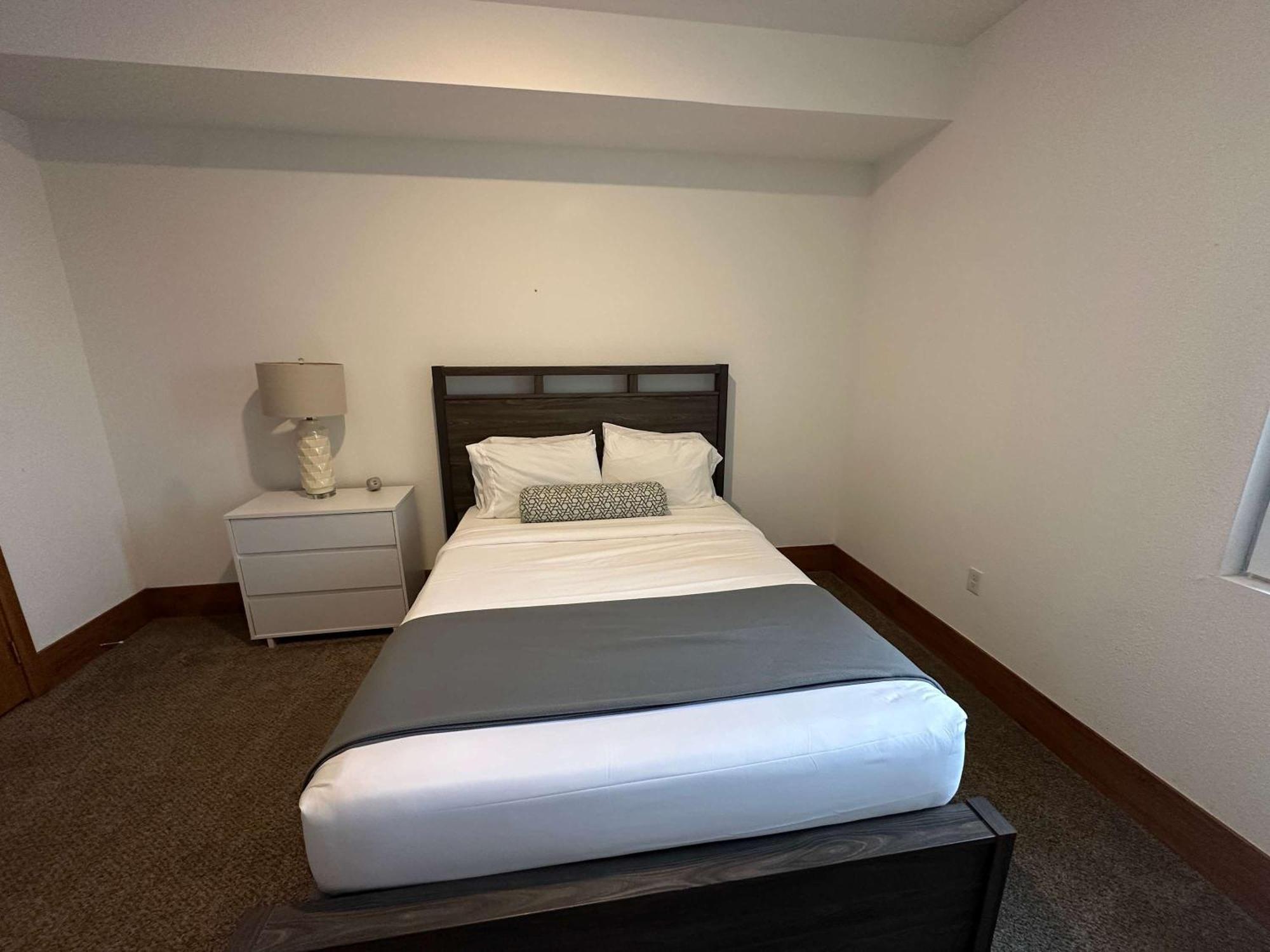 2Br Suite At The Grand Castle Pool Gym & Parking Grandville Exterior foto